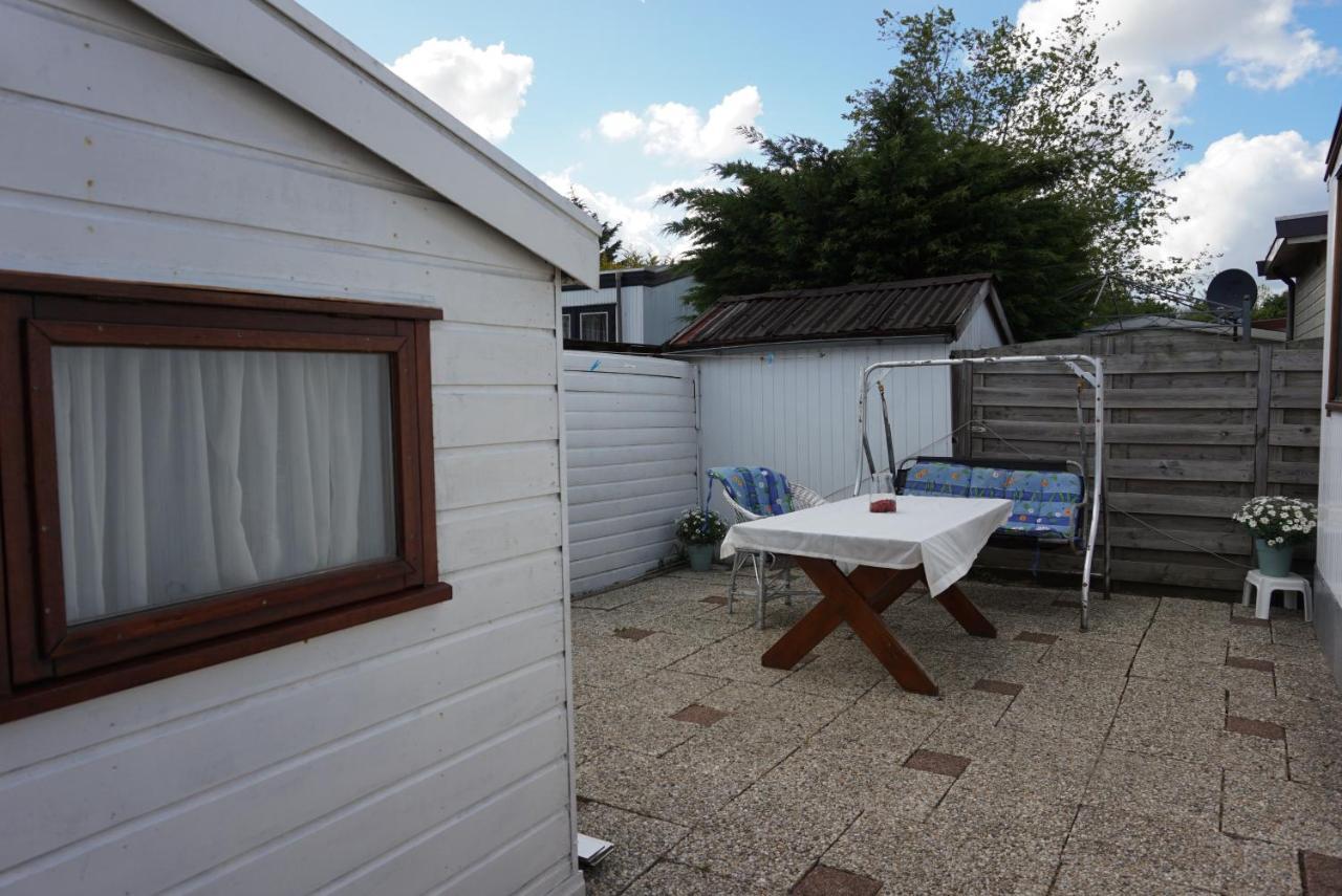 Chalet At A Holiday Park In Opmeer Near Amsterdam Exterior photo