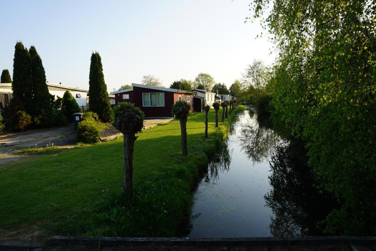 Chalet At A Holiday Park In Opmeer Near Amsterdam Exterior photo